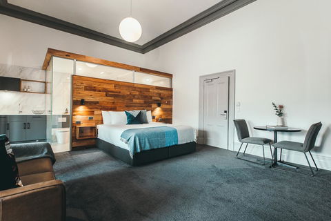 Maylands Lodge - Foster Accommodation 4