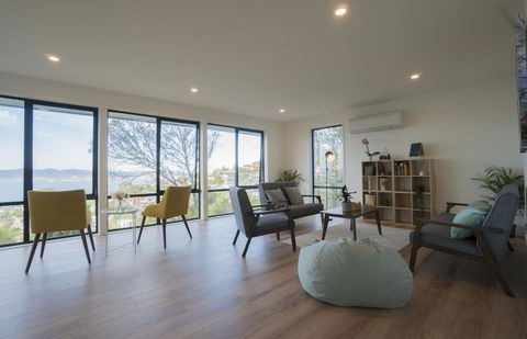 Amazing Sea Views Luxury Guest House - Foster Accommodation 7