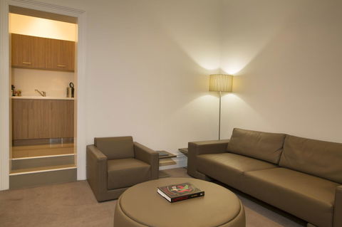 Ikon Hotel - Foster Accommodation 7