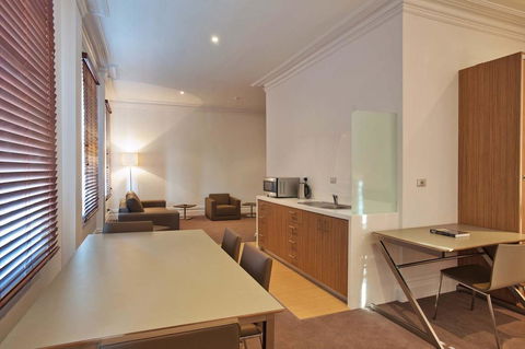 Ikon Hotel - Foster Accommodation 22