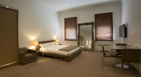 Ikon Hotel - Foster Accommodation 1