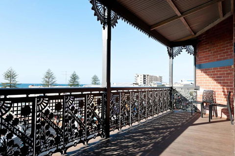 Ikon Hotel - Foster Accommodation 26