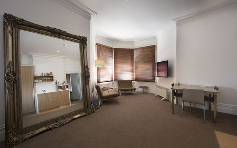 Ikon Hotel - Foster Accommodation 12