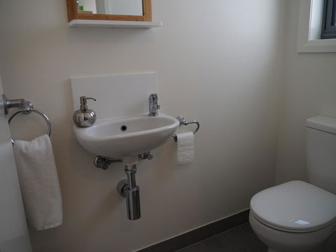 GRANITE BEACH HOUSE @ Bay Of Fires - Foster Accommodation 13