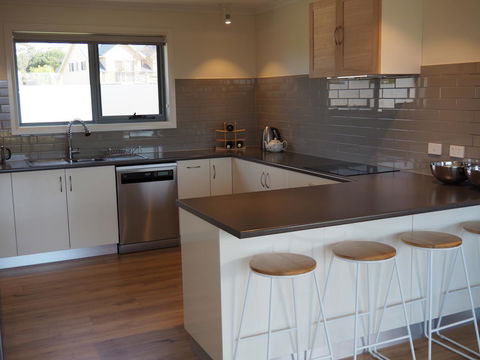 GRANITE BEACH HOUSE @ Bay Of Fires - Foster Accommodation 5