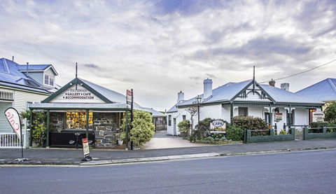 Touchwood Cottages - Foster Accommodation 0