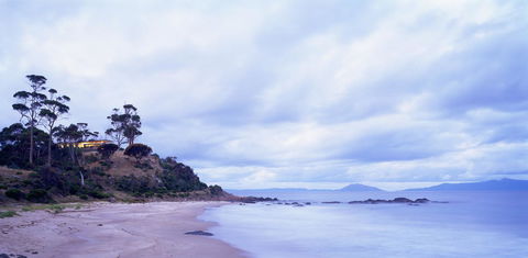 Avalon Coastal Retreat - Foster Accommodation 4