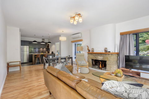Apartment No 1 - Foster Accommodation 10