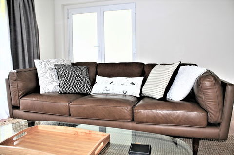 Apartment No 1 - Foster Accommodation 6