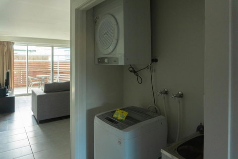 The Apollo - Foster Accommodation 3