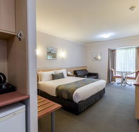 The Waverley International Hotel - Foster Accommodation