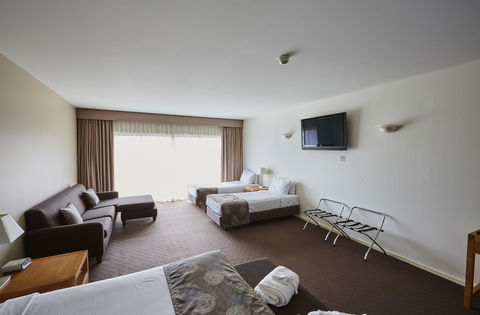 Mornington Hotel - Foster Accommodation 22