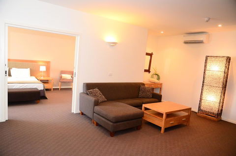 Mornington Hotel - Foster Accommodation 36