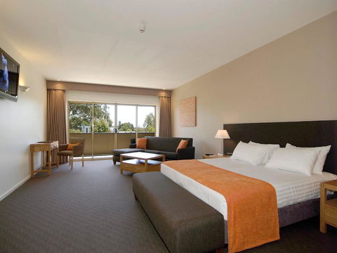 Mornington Hotel - Foster Accommodation 24