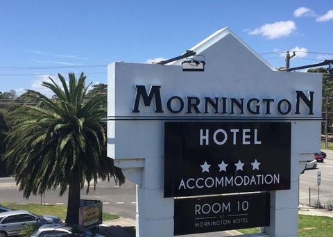 Mornington Hotel - Foster Accommodation 5