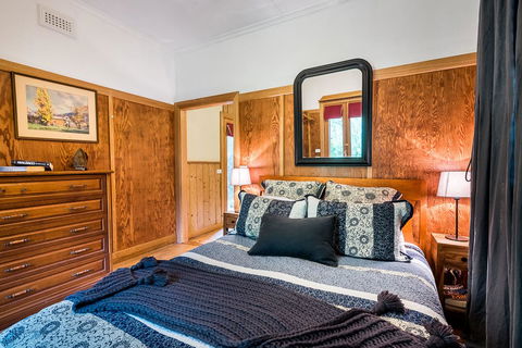 Avalon House - Foster Accommodation 2