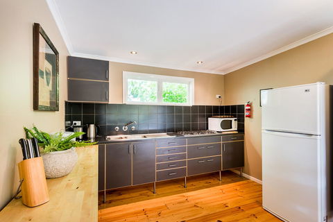 Avalon House - Foster Accommodation 28