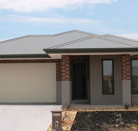 Atarhi Villas - Melbourne - Foster Accommodation