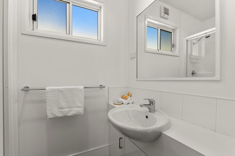 Bright Riverside Holiday Park - Foster Accommodation 8