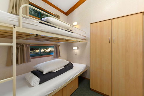 Bright Riverside Holiday Park - Foster Accommodation 18