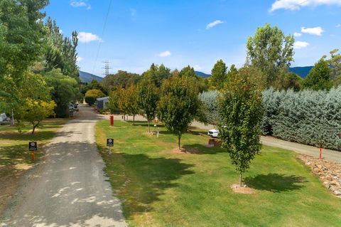 Bright Riverside Holiday Park - Foster Accommodation 16