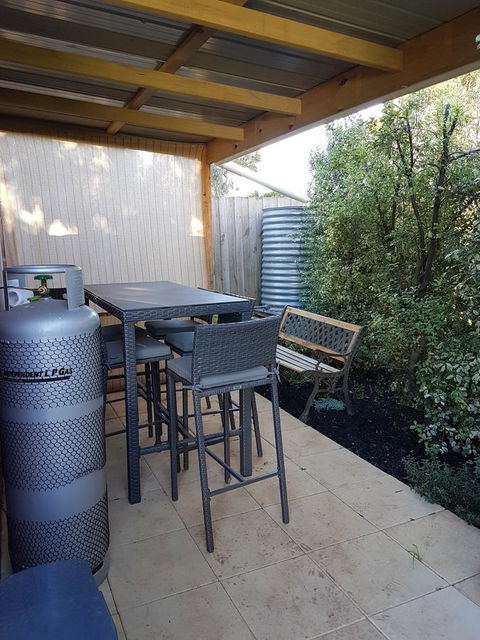Romsey Homestay - Foster Accommodation 12