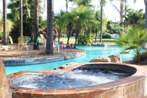 Swan Hill Resort - Foster Accommodation 14