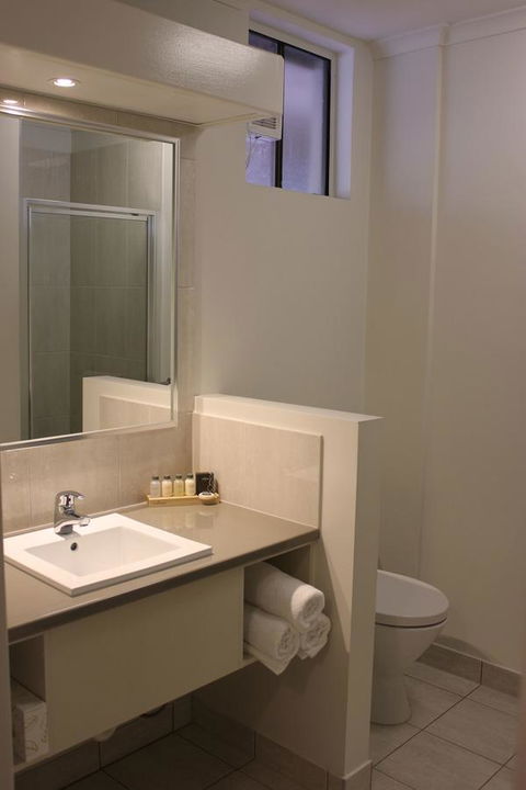 Swan Hill Resort - Foster Accommodation 16