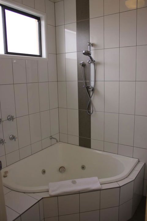 Swan Hill Resort - Foster Accommodation 20