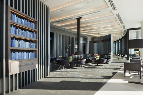 Crown Metropol Melbourne - Foster Accommodation 17