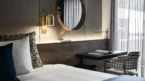 Zagame\'s House - Foster Accommodation 16