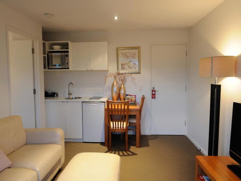 The Victoria Apartments - Foster Accommodation 17