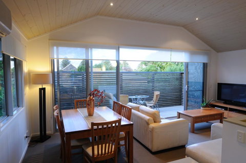 The Victoria Apartments - Foster Accommodation 13