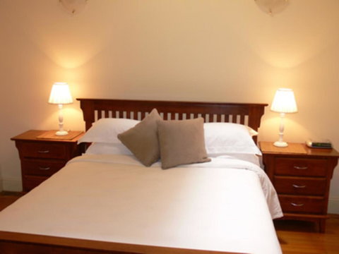 The Victoria Apartments - Foster Accommodation 24