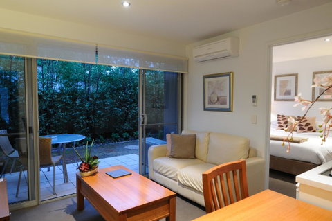The Victoria Apartments - Foster Accommodation 10