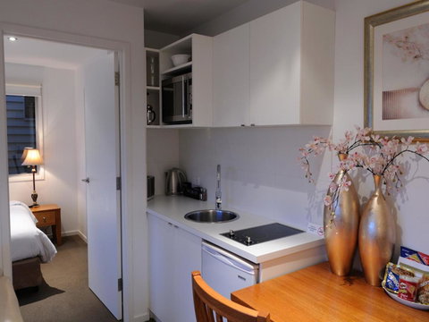 The Victoria Apartments - Foster Accommodation 18