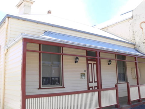 The Victoria Apartments - Foster Accommodation 28