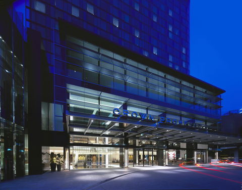Crown Promenade Melbourne - Foster Accommodation 10