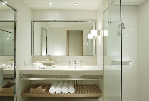 Crown Promenade Melbourne - Foster Accommodation 6