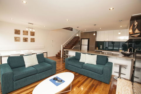 7 Falls Apartments - Foster Accommodation 4