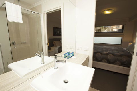 7 Falls Apartments - Foster Accommodation 17