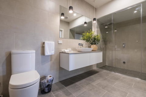 Brooklands Apartments - Foster Accommodation 18
