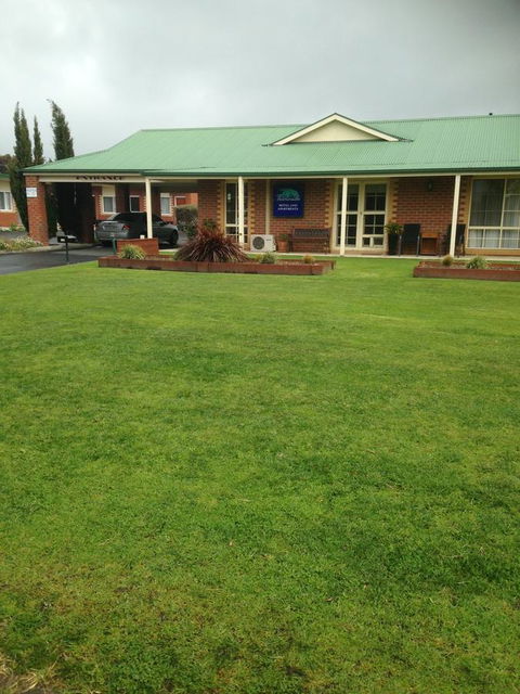 Beachcomber Motel & Apartments - Foster Accommodation 20