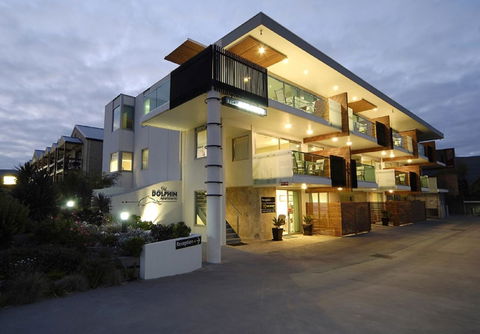 The Dolphin Apartments - Foster Accommodation 24