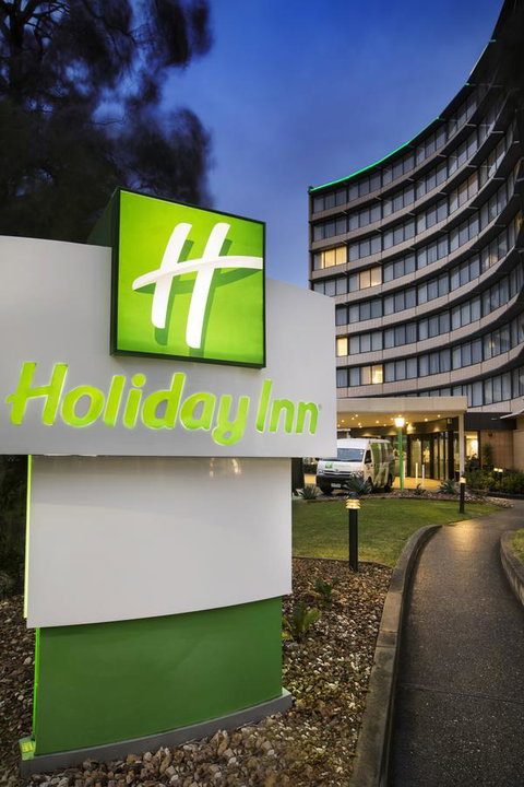 Holiday Inn Melbourne Airport, An IHG Hotel - Foster Accommodation 13