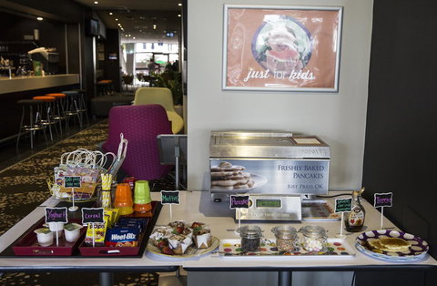 Holiday Inn Melbourne Airport, An IHG Hotel - Foster Accommodation 22