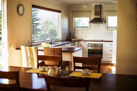 Rayville Boat Houses - Foster Accommodation 18