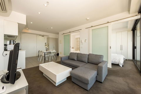 Amazing Accommodations: Vogue - Foster Accommodation 32