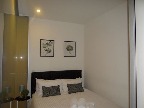 Amazing Accommodations: Vogue - Foster Accommodation 8