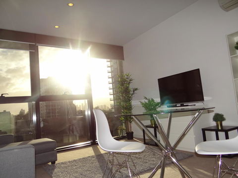Amazing Accommodations: Vogue - Foster Accommodation 22